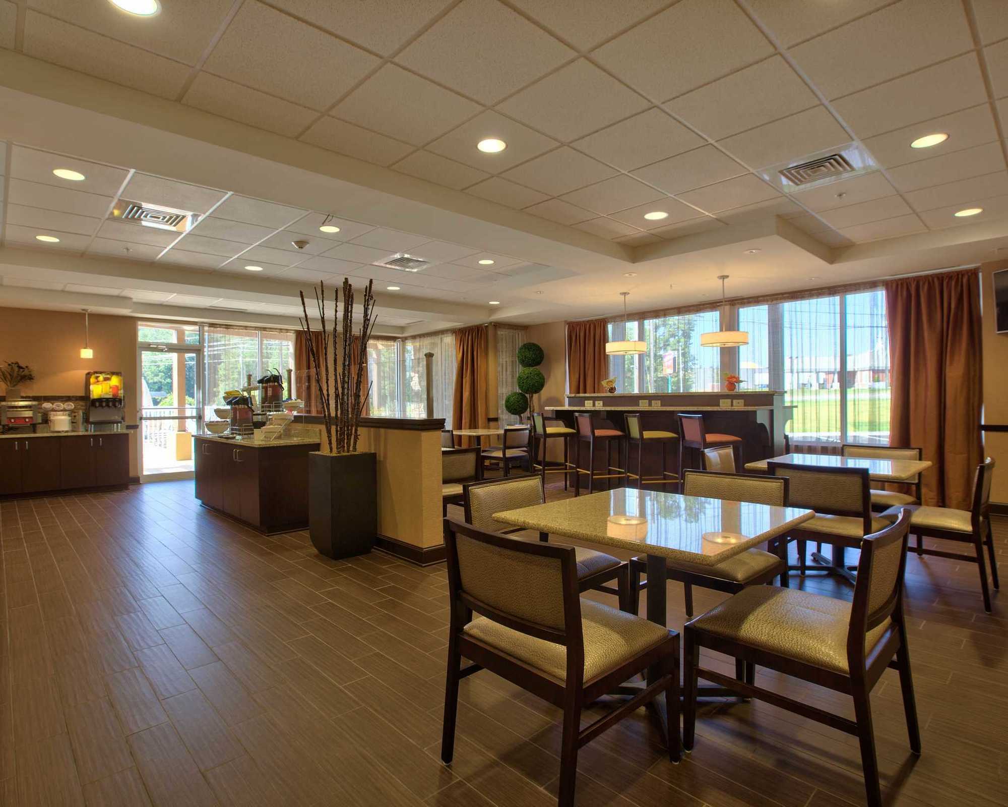 Comfort Inn & Suites Dothan East Facilities photo